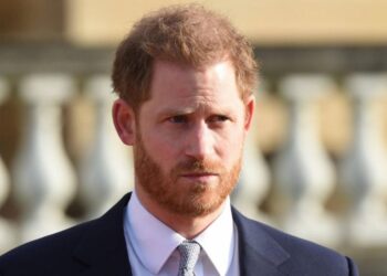 Кулинарный скандал: на Украине принцу Гарри подарили «русский» кулич