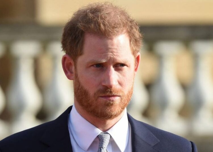 Кулинарный скандал: на Украине принцу Гарри подарили «русский» кулич