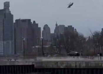 Известный бизнесмен вместе с семьей погиб в авиакатастрофе посреди Нью-Йорка