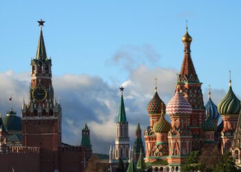 В Кремле прокомментировали введенные Белым домом торговые пошлины