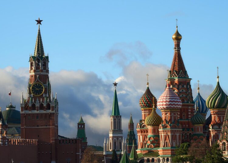 В Кремле прокомментировали введенные Белым домом торговые пошлины