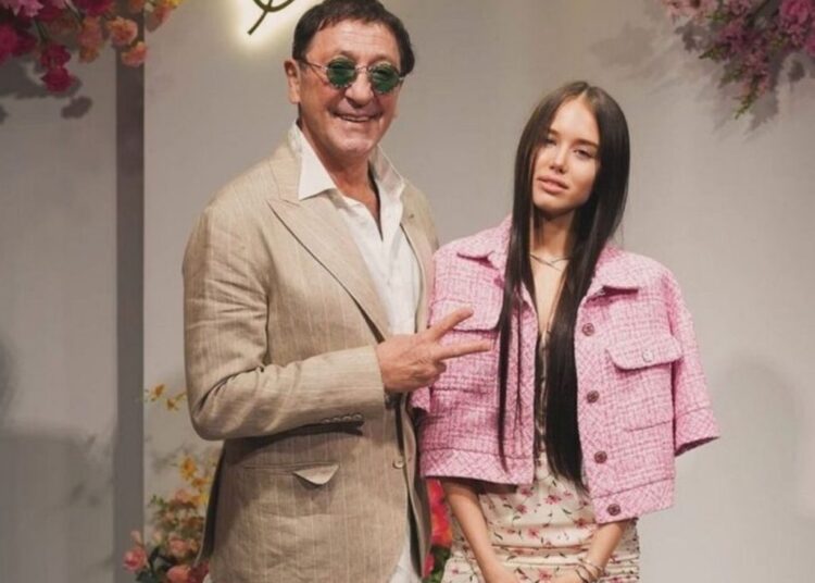 Невеста Григория Лепса после родов уже планирует сделать грудь