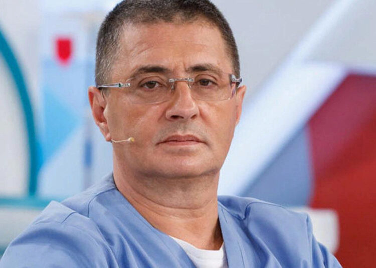 Легендарный доктор Мясников 50 последних лет ежедневно выпивает