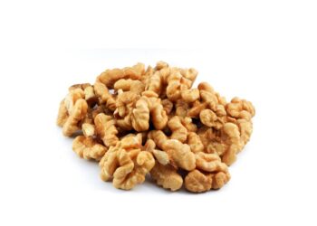 Ученые обнаружили способность грецких орехов предотвращать распространенную форму рака