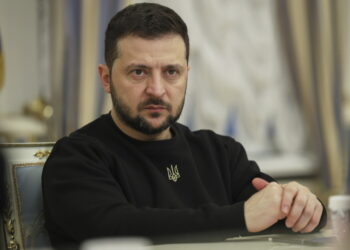 Одержимый местью Зеленский пытается дотянуться до Москвы с помощью неуправляемого оружия