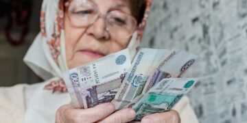 Депутаты напомнили народу о досрочных пенсионных выплатах в мае
