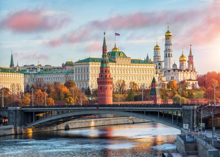 Из всего СНГ только две страны пренебрегли визитом в Москву на 80 лет Великой Победы