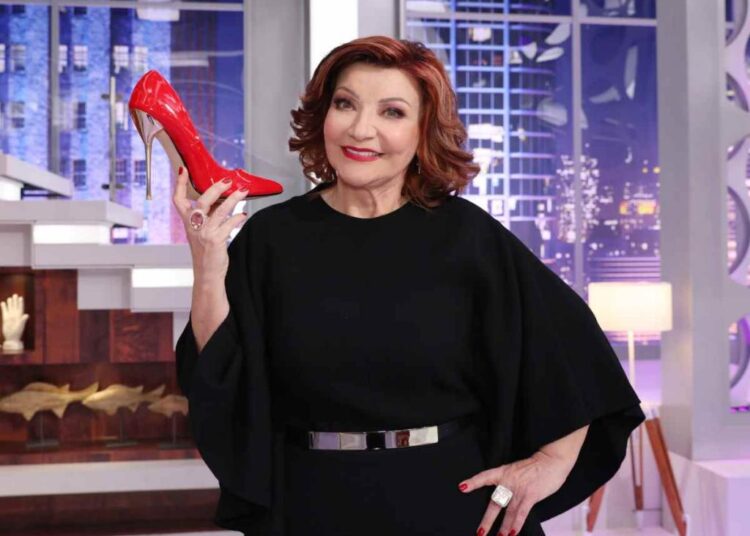 Россияне узнали, куда после развода с Петросяном уехала юмористка Степаненко