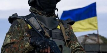 Солдаты ВСУ переодеваются в гражданских и переходят на сторону России