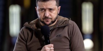 Упертость нежелающего мира Зеленского сорвала переговоры в Лондоне