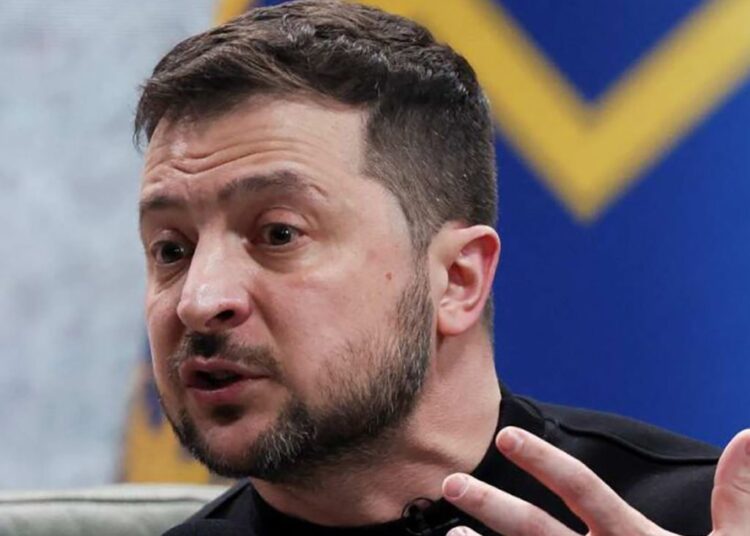 Зеленский снова забыл про договоренности: «зеркальности» перемирия на Пасху не было