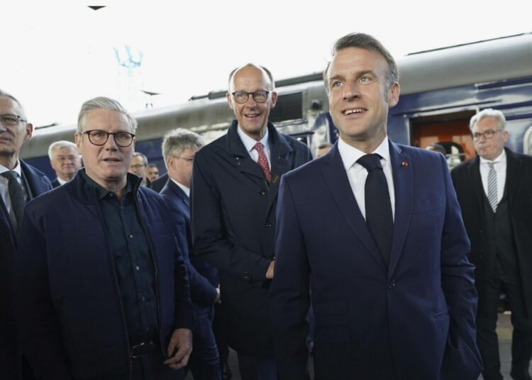 В МИД России с юмором прокомментировали киевский трип глав Франции, Великобритании и ФРГ