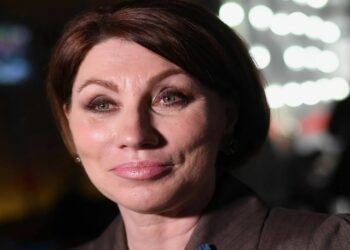 Роза Сябитова ответила хейтерам, называющим ее сына «мамкиным наследником»