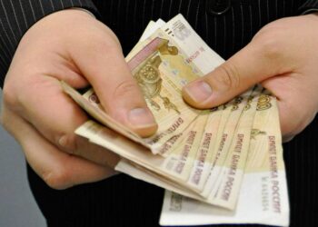 Новый рекорд: подсчитан показатель средней зарплаты по России