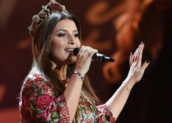 Певица Жасмин сообщила о скором пополнении в семье