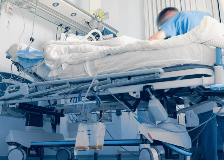 Мужчина рассказал о видениях во время комы после пересадки лица другого человека