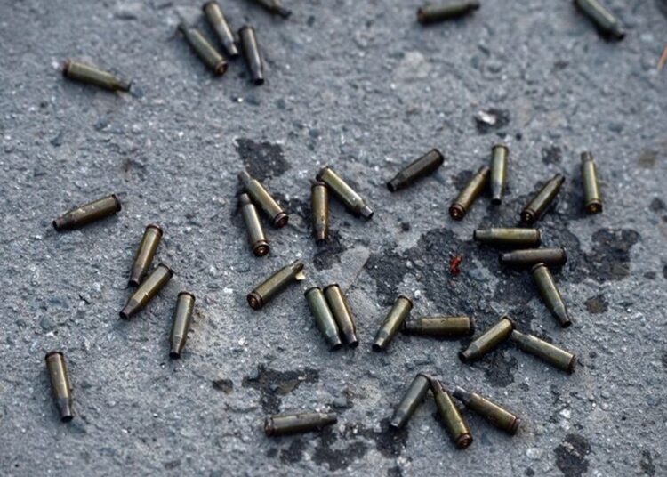 В Волгоградской области разыскивают контрактника, из ревности расстрелявшего двух мужчин