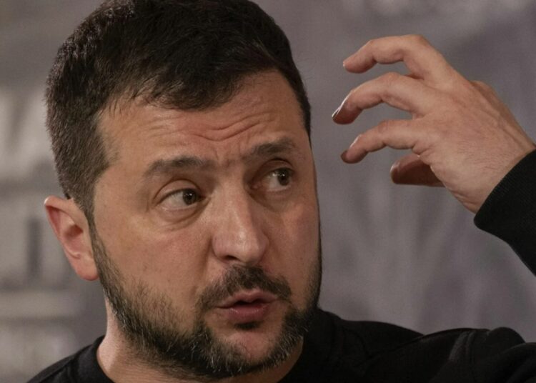 Зеленский покинул саммит «мышей, которые кололись, рыдали, но ели кактус», очень расстроенным