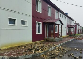 Россиян потрясло видео с камчатскими врачами, которые не бросили скальпели даже с началом землетрясения