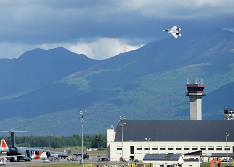 Мемы про встречу Трампа и Путина на Аляске, а также СМИ Запада о событиях 15 августа