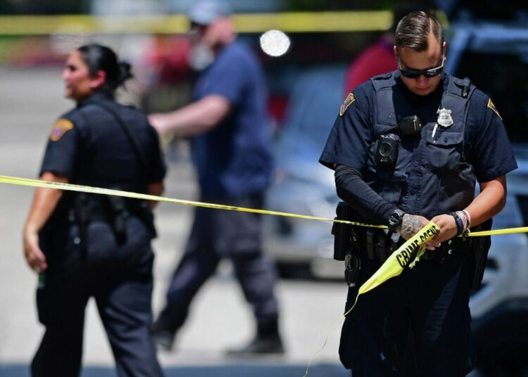 Муж и жена из США 1,5 года жили вместе с трупом партнера по интиму