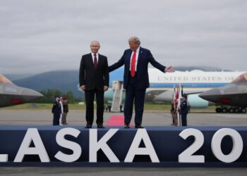 О чем 40 минут проговорили Владимир Путин и Дональд Трамп, встречавшийся с Зеленским и европейцами