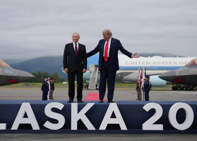 О чем 40 минут проговорили Владимир Путин и Дональд Трамп, встречавшийся с Зеленским и европейцами