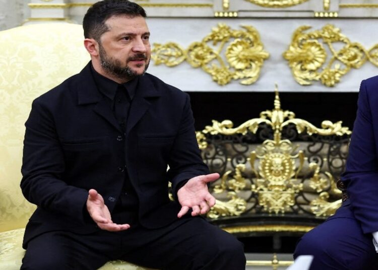 Трамп пошутил над Зеленским во время встречи