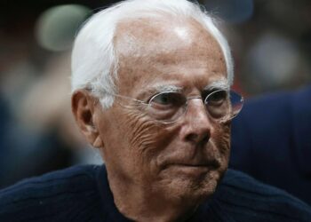 Скончался всемирно известный модельер Джорджо Армани