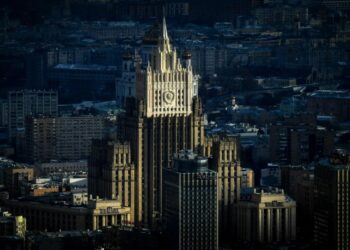 В МИД РФ рассказали, что нужно для проведения трехстороннего саммита по конфликту на Украине