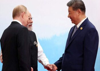 В Европе со всех сторон обсудили совместное фото Владимира Путина, Нарендры Моди и Си Цзиньпина