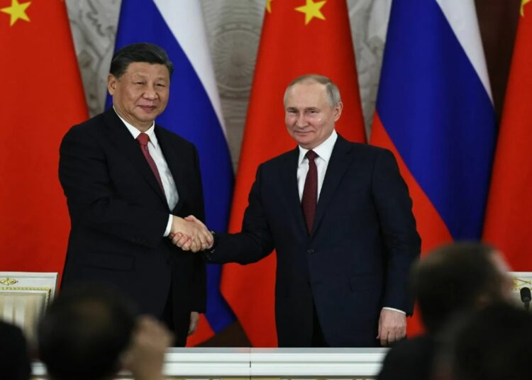 Кремль с иронией отреагировал на слова о заговоре России, Китая и КНДР