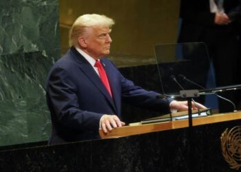 «Она рушится»: Трамп выступил с анализом экономики, но не своей страны, а российской