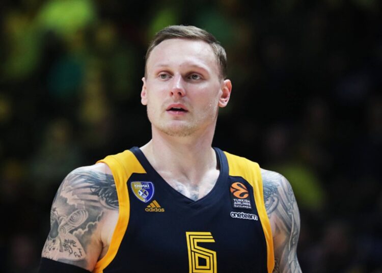 Не получившие ни копейки от Седоковой родные поставили дорогой памятник Янису Тимме