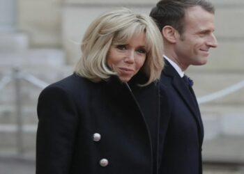 Дочь Брижит Макрон раскрыла причину смены внешности матери, которую считают мужчиной