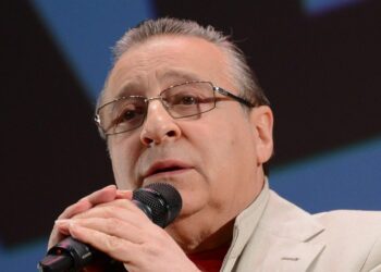 Юморист Хазанов напал на журналистов, поинтересовавшихся его имуществом