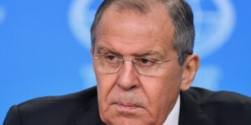 МИД РФ: немедленно прекращать огонь на Украине опасно