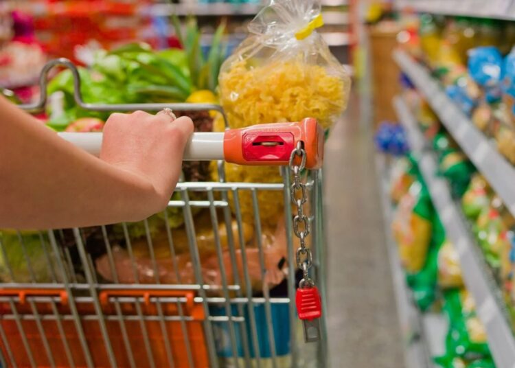 Насколько взлетят цены в магазинах к концу года: прогноз