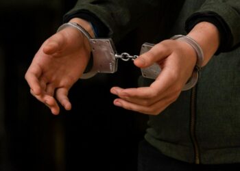 Жуткие подробности убийства сыном матери в Екатеринбурге: почему легко отрезал голову