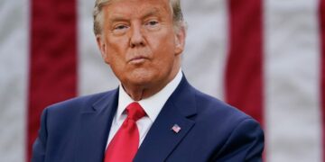 Трамп об Украине: сторонам конфликта иногда просто нужно дать посражаться