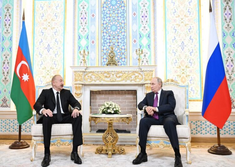 На встрече с Алиевым Путин раскрыл правду о катастрофе с самолетом AZAL