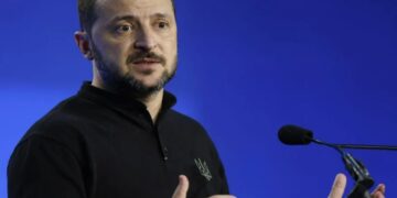 Цифра дьявола: мир узнал размер зарплаты Зеленского