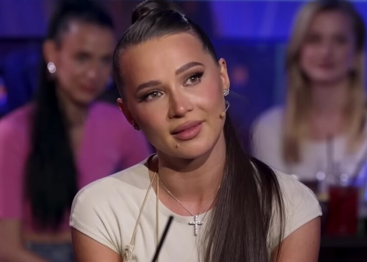 Ребенок вне брака: беременная Лерчек не сможет выйти замуж за отца-иностранца будущего ребенка