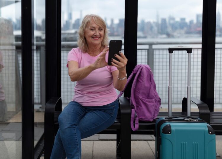 Чемодан из детства: почему 30% россиян не могут отказаться от советских привычек в путешествиях