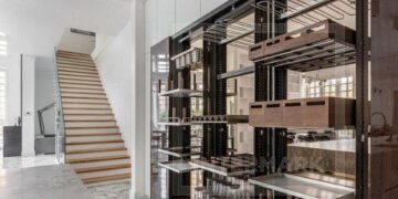 От пентхауса за 9 млн в месяц до хрущевки за 29 млн: представлены самые абсурдные цены на российское жилье