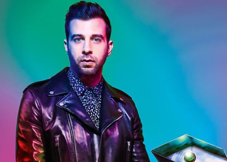 Шоу нет, а контракт есть: почему Первый канал до сих не уволил Урганта