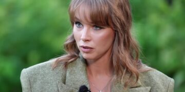 «Незаконная связь»: любовная идиллия Дибровой находится под угрозой из-за статуса Товстика