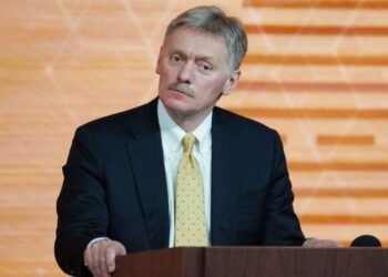 «Никакого дискомфорта»: в Кремле высказались об «охлаждении» сим-карт россиян после возвращения из-за границы