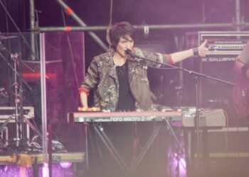 «Разрыв с прошлым»: Земфира* избавилась от последнего напоминания о жизни в России