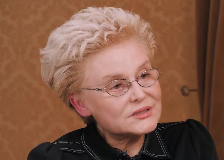 «Вы с ума сошли!»: Малышева жестко застыдила онкобольных участников популярного шоу